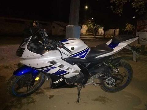 yamaha r15