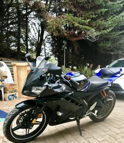 moto Yamaha yzf-r15