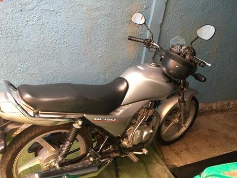 Moto honda gl 150 cc