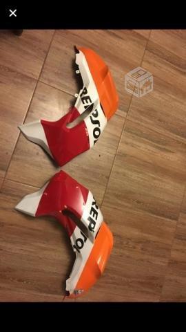 Carenado repsol honda cb190r