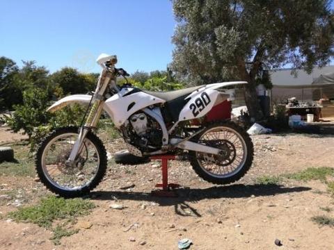 o permuto Yzf 250