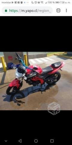 Um Xtreet 200cc