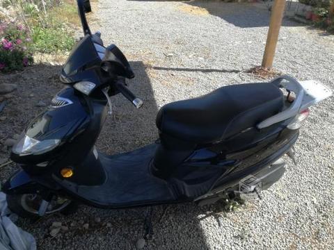 Moto scooter Suzuki