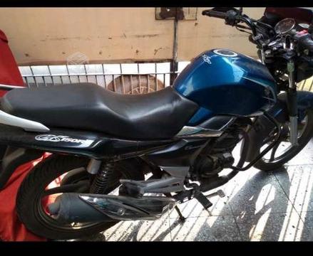 Moto suzuki GS150R