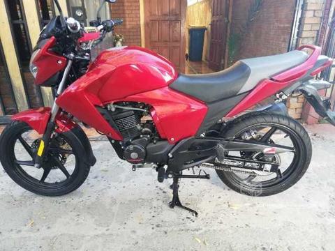 Honda invicta 150cc