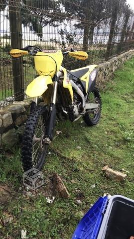 Suzuki rmz 250