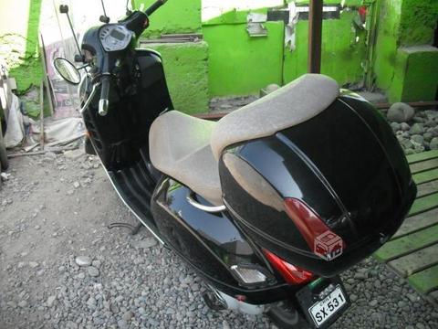 Moto Vespa Piaggio 250 2008