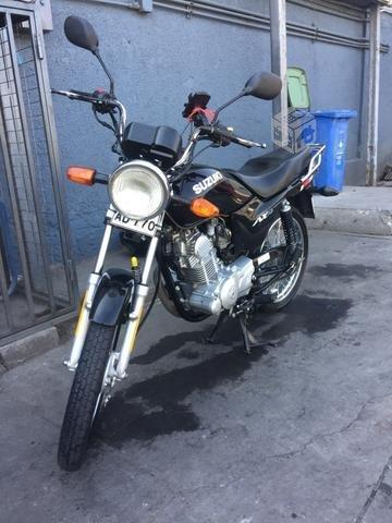 Suzuki Ax4 año 2014