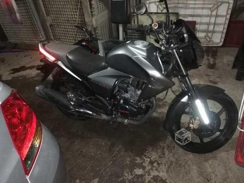 Moto honda invicta 15cc por apuro