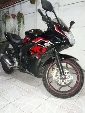 Moto Suzuki gixxer 2019