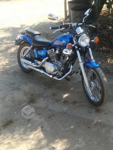 Motocicleta vstar 250 cc año 2014
