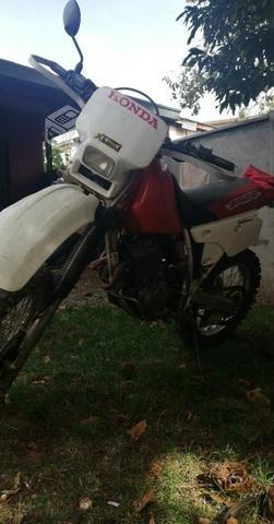 Moto Honda xr 250 en buen estado