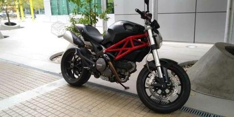 Ducati monster 796