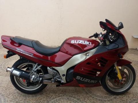 Suzuki año 96 modelo rf400r 57mil km