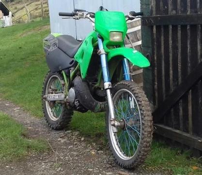 kawasaki kdx 250 2t o se permuta