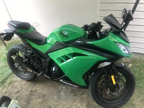 kawasaki ninja 300