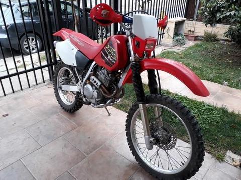 Honda XR 250R año 2000