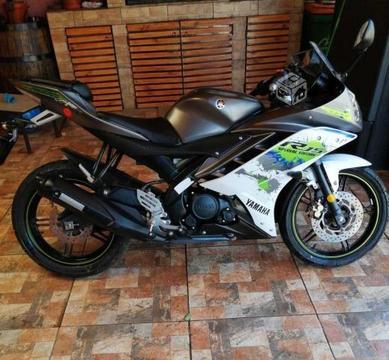 Yamaha yzf r15 edicion especial