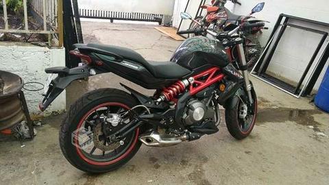 Benelli TNT 300 impecable