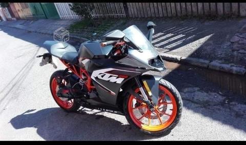 Moto ktm rc200