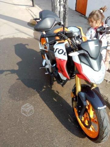 Moto honda Repsol