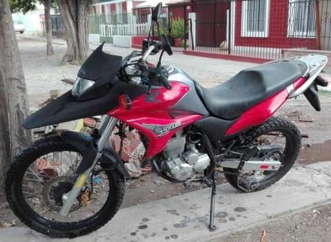 Motocicleta honda XRE 300