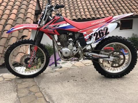 Crf 230 partida eléctrica