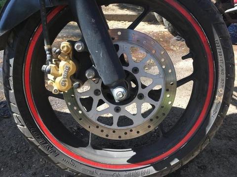 Moto Suzuki