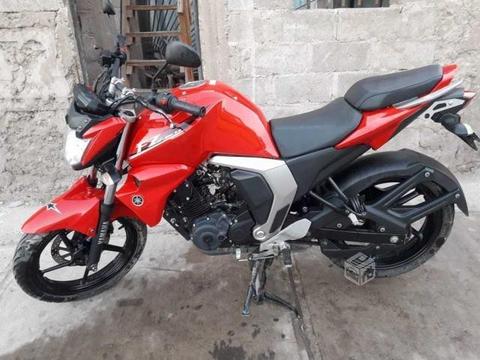 Moto YAMAHA FZN 150 2017.conversable