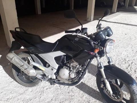 moto Yamaha 250 cc