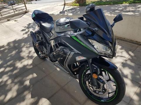 Kawasaki Ninja 300