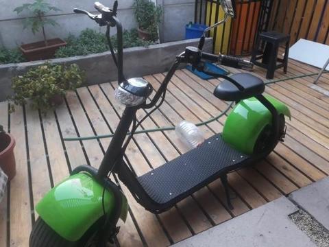 Moto scooter eléctrico