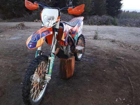 ktm sx250f año 2014 o permuto por moto de en