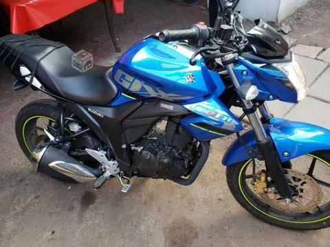 Suzuki gixxer 3.800 km