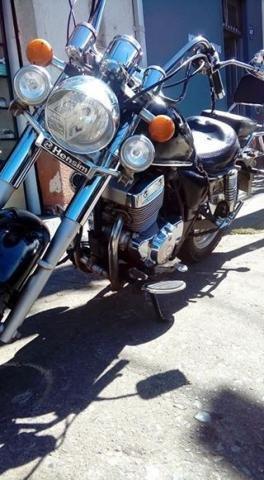 Hermosa MOTO 250 cc, Chopper´s