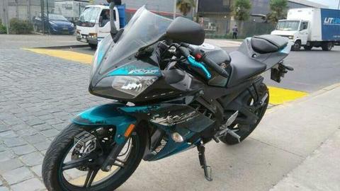 yamaha R15 special edition