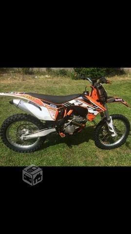 Moto KTM año 2012