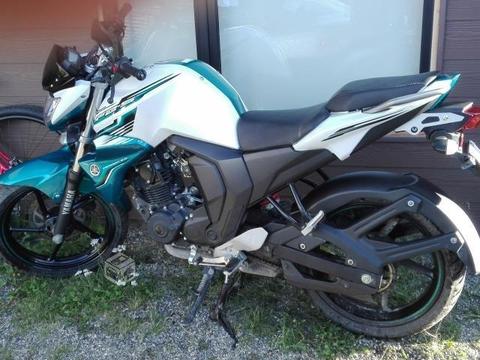 Moto Excelente Estado FZN-150D