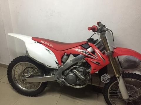 Crf 250 r 2010