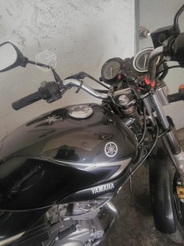 Moto ybr