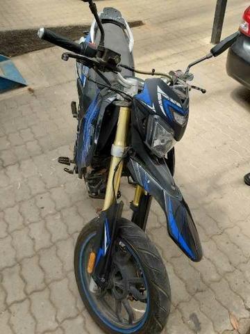 moto UM Hypersoport 230