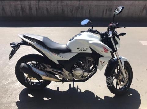 Moto Honda TWISTER 250 cc