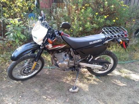 Suzuki DR 650 Equipada