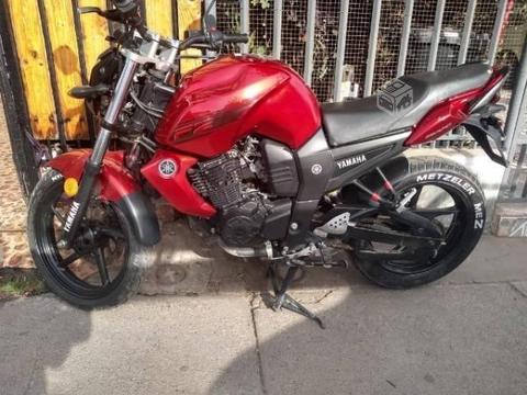 FZ16 año 2014