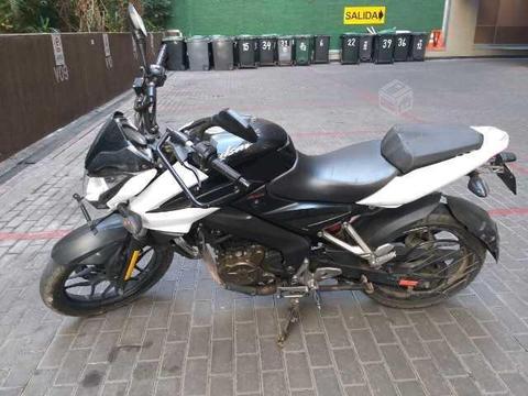 Pulsar NS 200 2015 en muy buen estado