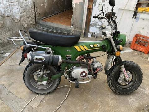 Motocicleta dax