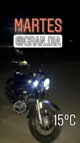 Moto um 200