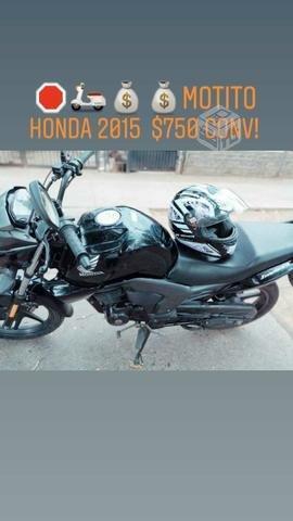 Moto honda invicta año 2015