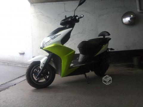 Scooter electrica
