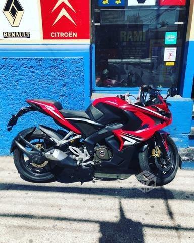 Bajaj pulsar rs200
